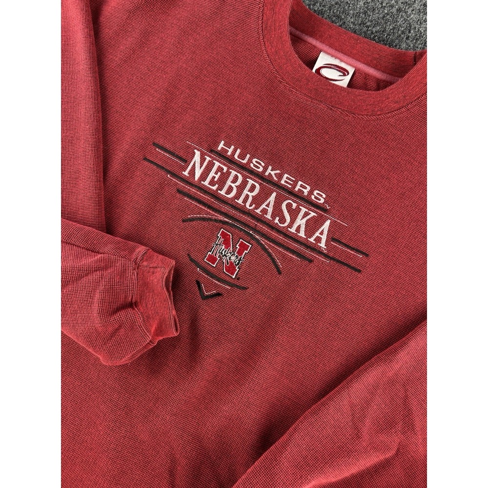 Nebraska Huskers Sweatshirt Mens M Red Embroidered Logo Crewneck